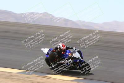 media/Apr-10-2022-SoCal Trackdays (Sun) [[f104b12566]]/Bowl (11am)/